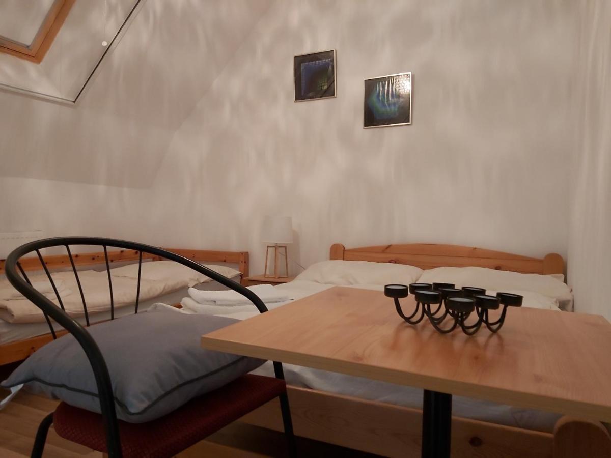 Platanus Vendeghaz Zamardi Bed & Breakfast Eksteriør bilde